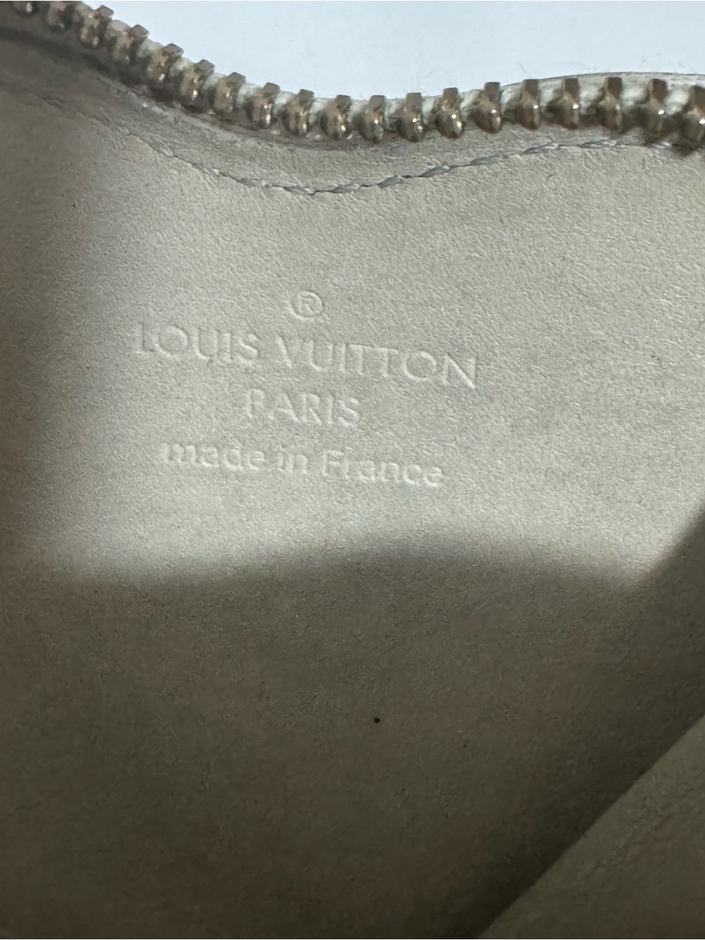 Louis Vuitton Stephen Sprouse Heart in Vernis Coin Purse - Picture 8 of 8